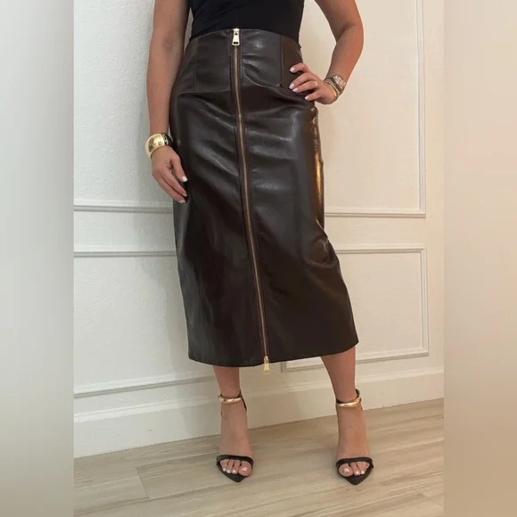 Made in Italy Faux Leather Pencil Skirt - Picture 4 of 4